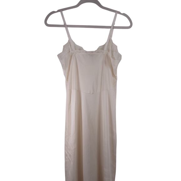 Vintage Nordstrom Cream Slip with Lace Trim, Size Medium - Picture 3 of 6